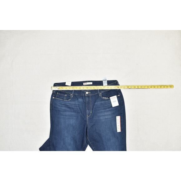 NEW Signature Levi Strauss & Co. Gold Label Women's Jeans Size 20M - Picture 7 of 8